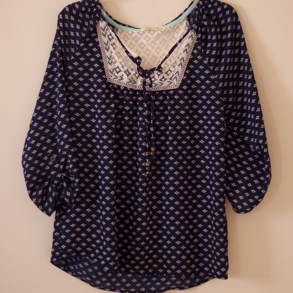 Tribal print long sleeved blouse